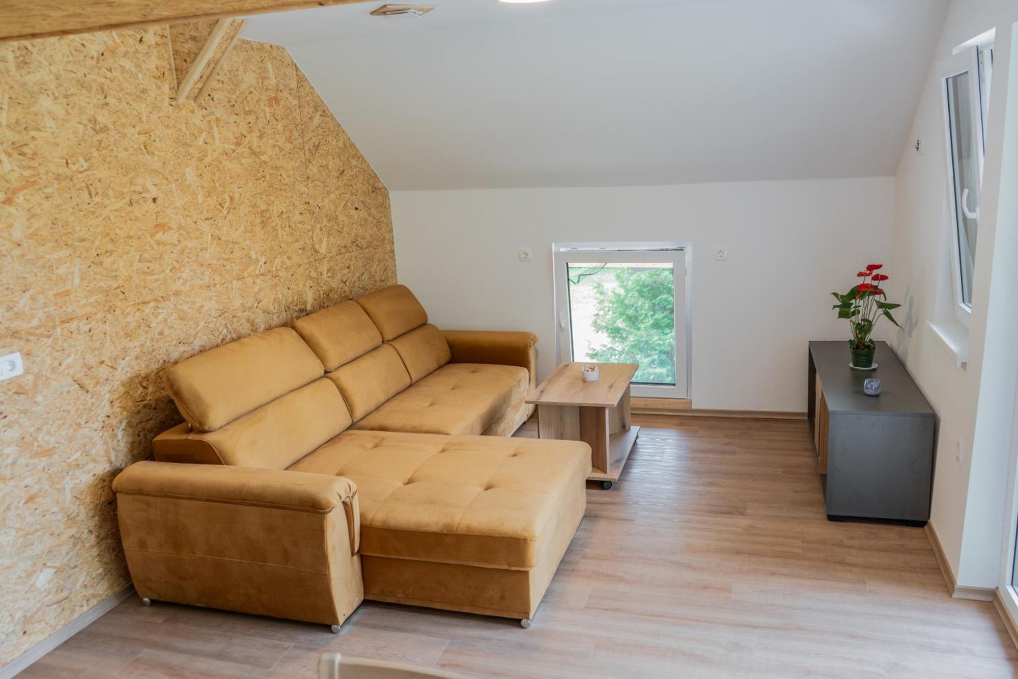 Ribnik Stari Trg Apartment Lesicno ห้อง รูปภาพ