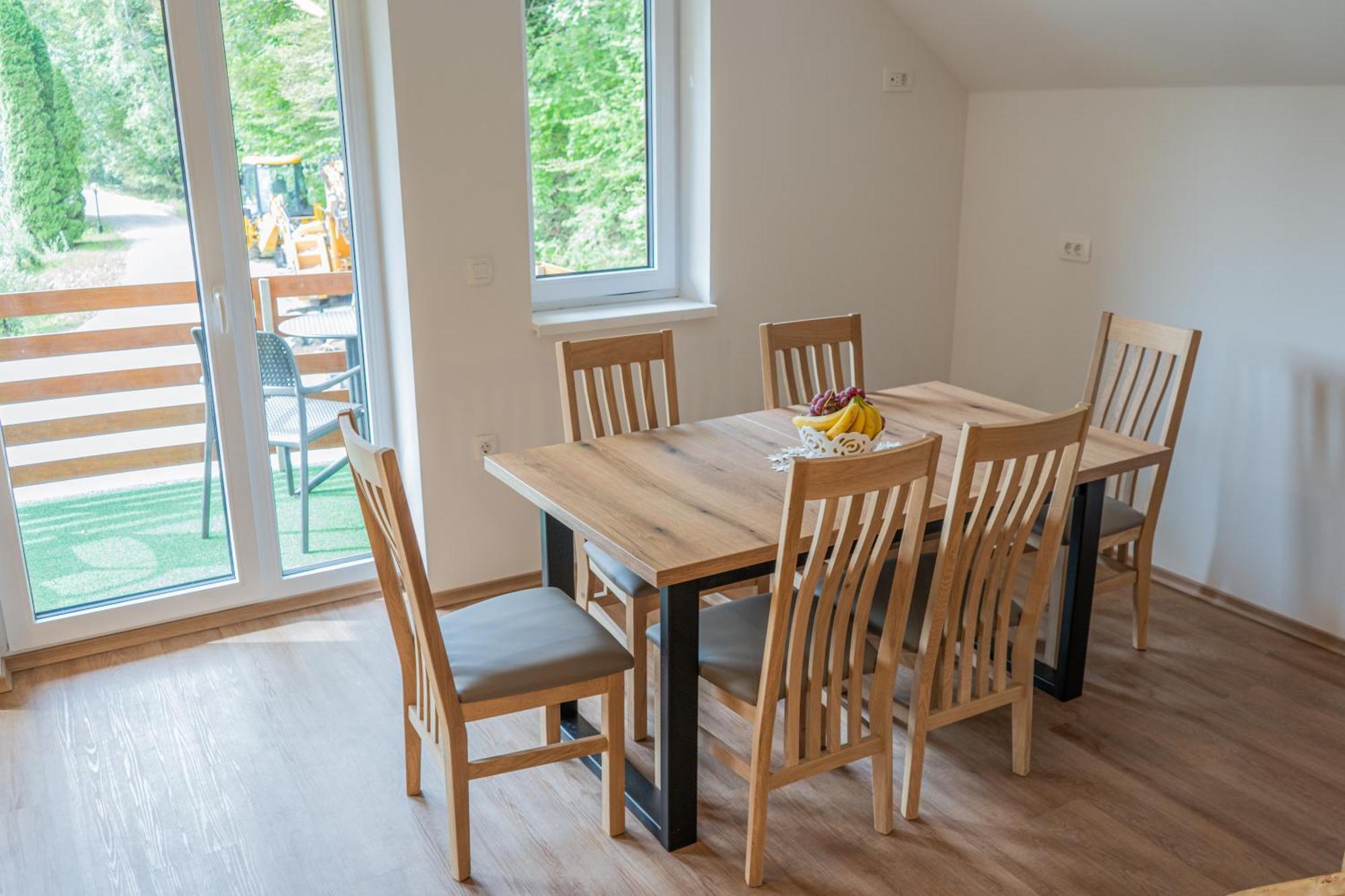 Ribnik Stari Trg Apartment Lesicno ห้อง รูปภาพ