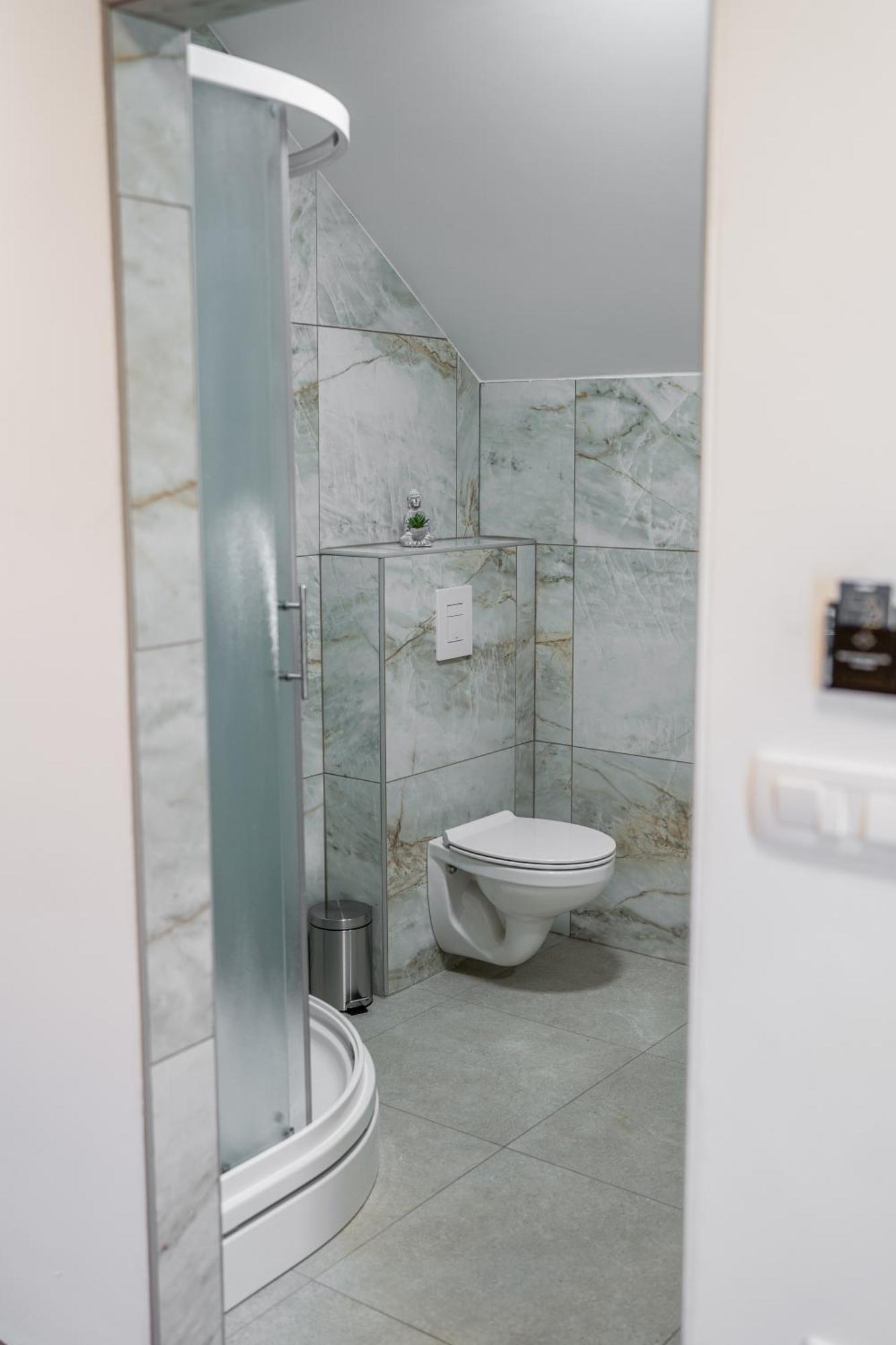 Ribnik Stari Trg Apartment Lesicno ภายนอก รูปภาพ