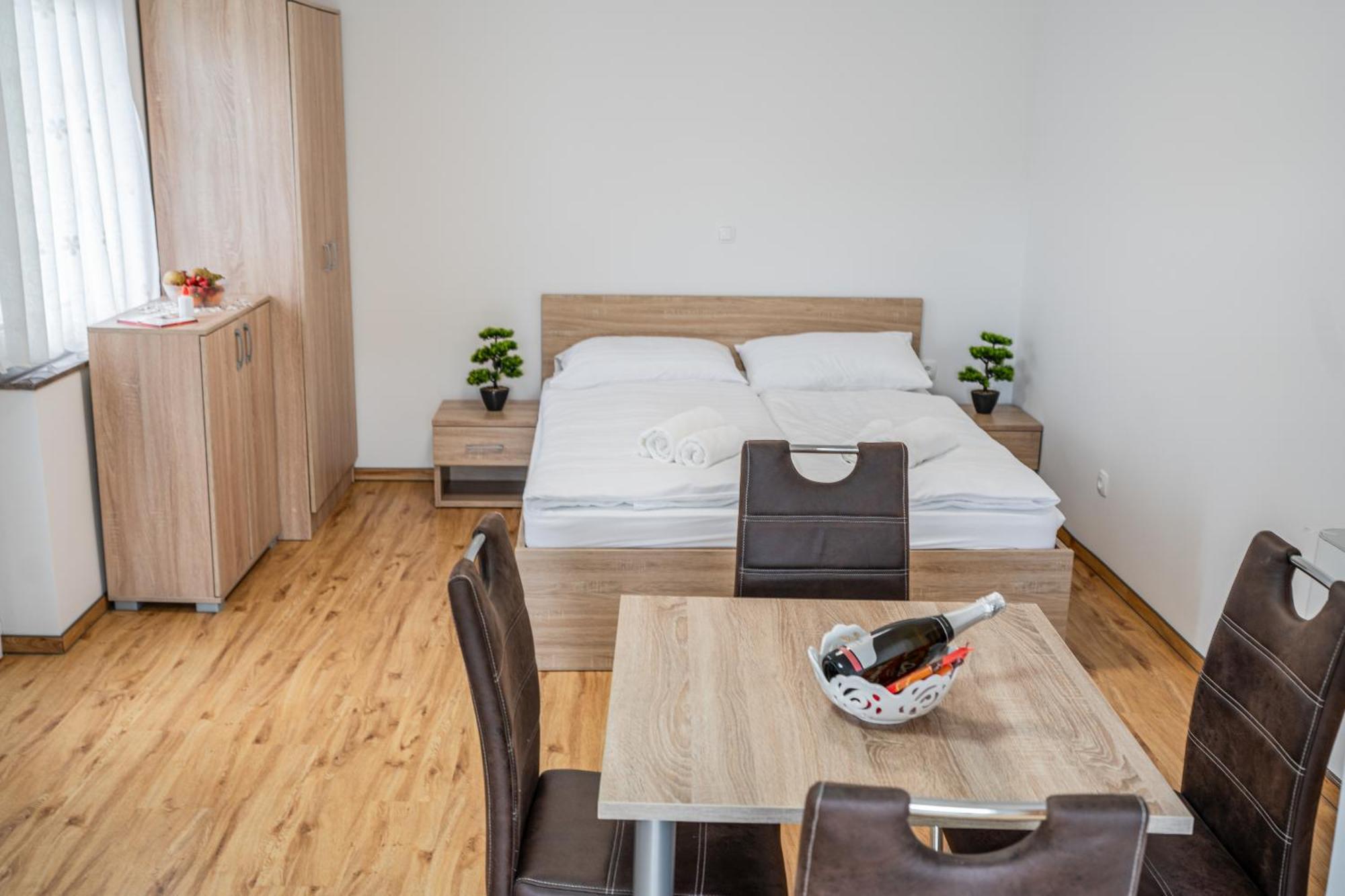 Ribnik Stari Trg Apartment Lesicno ภายนอก รูปภาพ